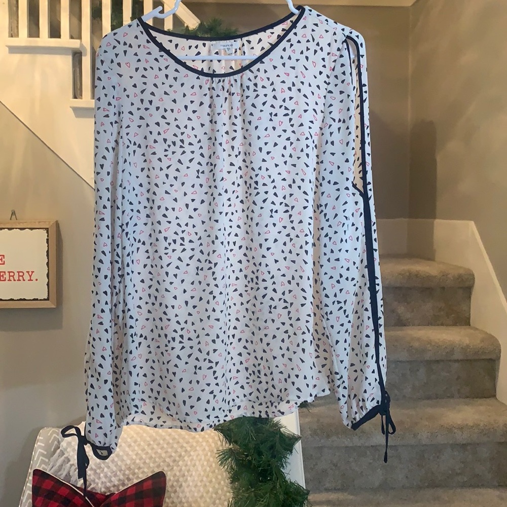 Fashion blouse with hearts